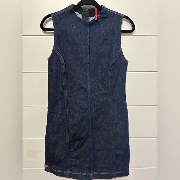 Spanx Rawin Denim Seamed Shift Dress size small - Picture 5 of 10